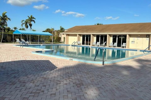 Condominio en venta en Palm Springs, Florida, 2 dormitorios, 91.79 m2 № 1103617 - foto 24