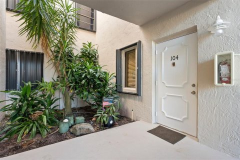 Condominio en venta en Hutchinson Island South, Florida, 2 dormitorios, 121.24 m2 № 915514 - foto 2