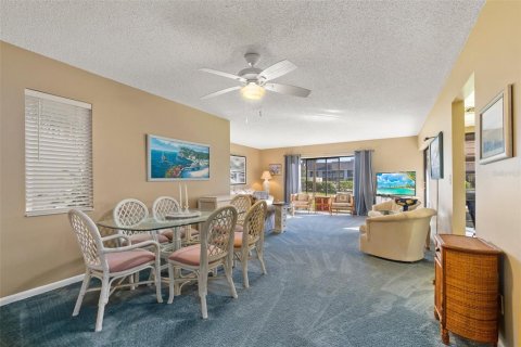 Condominio en venta en Hutchinson Island South, Florida, 2 dormitorios, 121.24 m2 № 915514 - foto 4