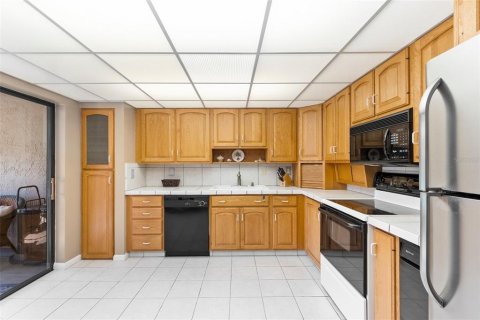 Condominio en venta en Hutchinson Island South, Florida, 2 dormitorios, 121.24 m2 № 915514 - foto 10