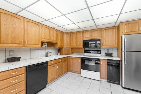 Condominio en venta en Hutchinson Island South, Florida, 2 dormitorios, 121.24 m2 № 915514 - foto 11