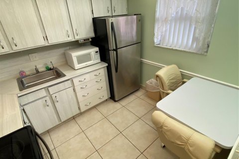 Copropriété à vendre à Margate, Floride: 1 chambre, 67.35 m2 № 990555 - photo 4