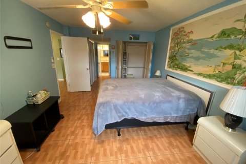 Condominio en venta en Margate, Florida, 1 dormitorio, 67.35 m2 № 990555 - foto 12