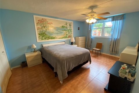 Condo in Margate, Florida, 1 bedroom  № 990555 - photo 15