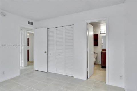 Condominio en venta en Coral Springs, Florida, 2 dormitorios, 77.57 m2 № 925105 - foto 7