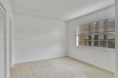 Condominio en venta en Coral Springs, Florida, 2 dormitorios, 77.57 m2 № 925105 - foto 6