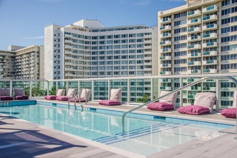 Hôtel, hôtellerie à vendre à Miami Beach, Floride: 46.64 m2 № 1162574 - photo 13
