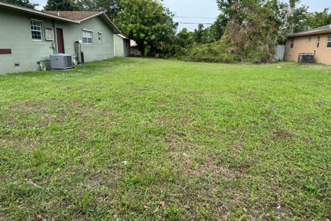 Terrain à vendre à Fort Lauderdale, Floride № 951942 - photo 3
