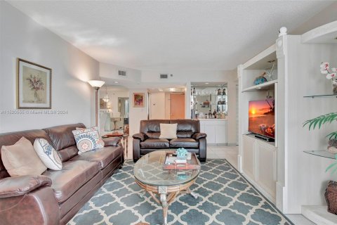 Condominio en venta en Sunny Isles Beach, Florida, 2 dormitorios, 163.51 m2 № 967917 - foto 10