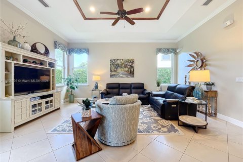 Villa ou maison à vendre à Palmetto Bay, Floride: 4 chambres, 289.11 m2 № 1357161 - photo 11