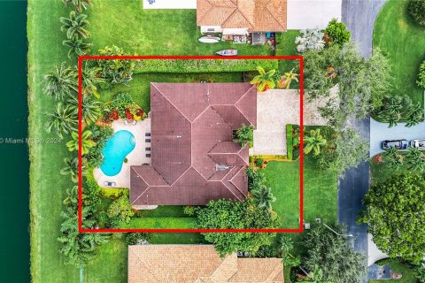 Villa ou maison à vendre à Palmetto Bay, Floride: 4 chambres, 289.11 m2 № 1357161 - photo 3