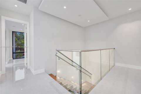 Adosado en venta en Miami, Florida, 3 dormitorios, 208.75 m2 № 1357207 - foto 15