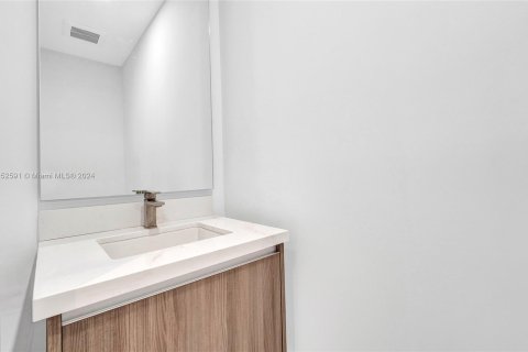 Adosado en venta en Miami, Florida, 3 dormitorios, 208.75 m2 № 1357207 - foto 28