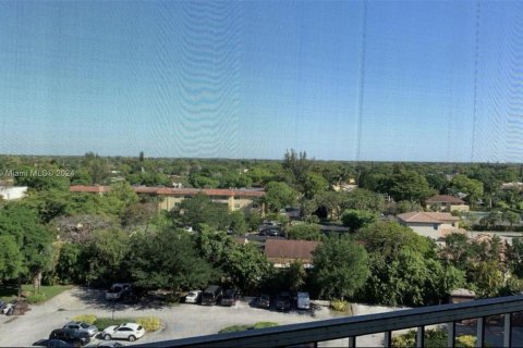 Copropriété à louer à Coral Springs, Floride: 2 chambres, 125.42 m2 № 1370406 - photo 14