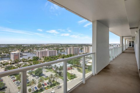 Copropriété à vendre à Pompano Beach, Floride: 2 chambres, 176.51 m2 № 1159656 - photo 30