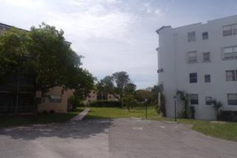 Condominio en venta en Lauderdale Lakes, Florida, 2 dormitorios, 93.83 m2 № 979098 - foto 17