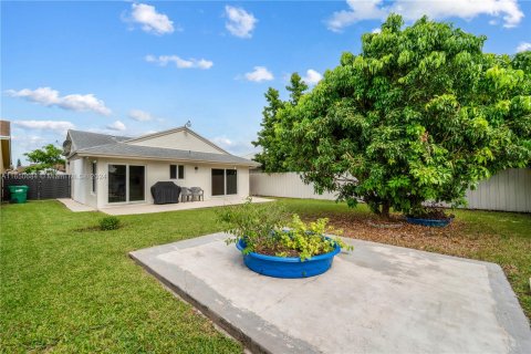 Villa ou maison à vendre à Miami, Floride: 3 chambres, 145.02 m2 № 1332911 - photo 19