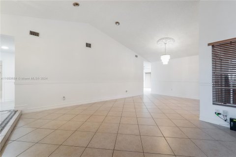 Casa en venta en Miami, Florida, 3 dormitorios, 145.02 m2 № 1332911 - foto 23