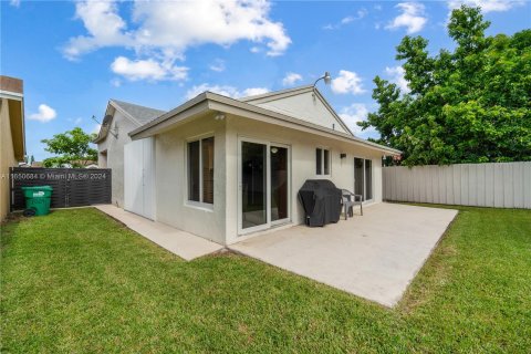 Villa ou maison à vendre à Miami, Floride: 3 chambres, 145.02 m2 № 1332911 - photo 20