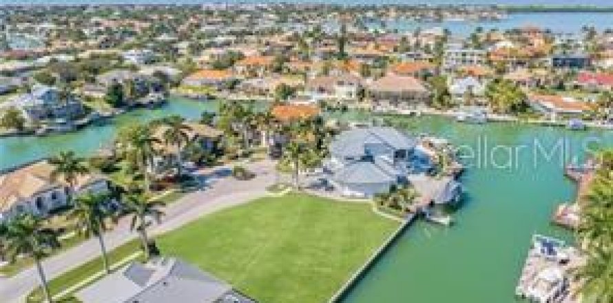 Land in Marco Island, Florida № 475012