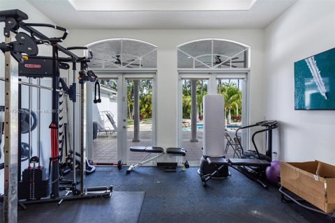 Villa ou maison à louer à Miami, Floride: 6 chambres, 317.08 m2 № 812666 - photo 26