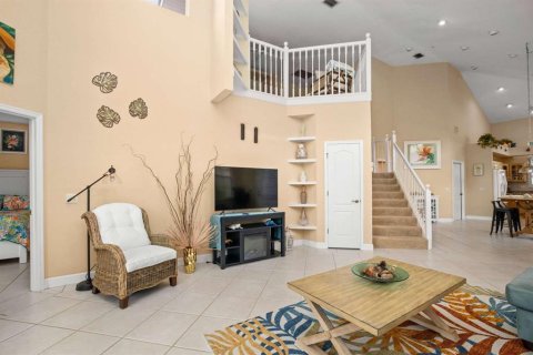 Townhouse in Punta Gorda, Florida 2 bedrooms, 174.38 sq.m. № 1355746 - photo 11