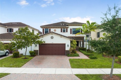 Villa ou maison à vendre à Hialeah, Floride: 5 chambres, 260.87 m2 № 615997 - photo 15