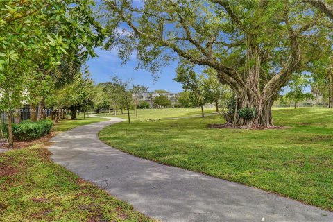 Condo in Hollywood, Florida, 2 bedrooms  № 1392051 - photo 27