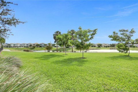 Condo in Hollywood, Florida, 2 bedrooms  № 1392051 - photo 29