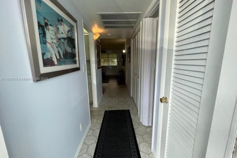 Condominio en venta en Hollywood, Florida, 1 dormitorio, 67.54 m2 № 923837 - foto 8