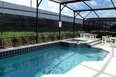 House in Kissimmee, Florida 4 bedrooms, 145.58 sq.m. № 1245894 - photo 7