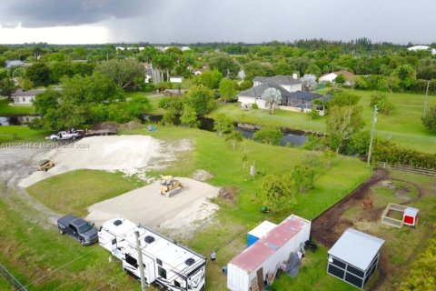 Купить земельный участок в Саутвест-Ранчес, Флорида № 919409 - фото 19