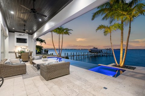 Villa ou maison à vendre à Riviera Beach, Floride: 5 chambres, 441.56 m2 № 869375 - photo 5