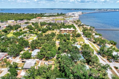 Propiedad comercial en venta en Punta Gorda, Florida, 2 dormitorios, 216.65 m2 № 1169188 - foto 8