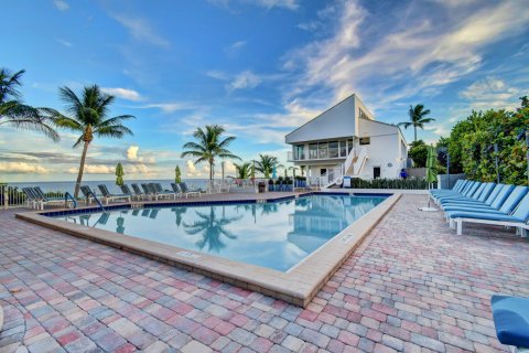 Condominio en venta en Highland Beach, Florida, 3 dormitorios, 204.38 m2 № 486765 - foto 14