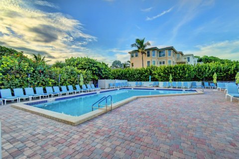 Condominio en venta en Highland Beach, Florida, 3 dormitorios, 204.38 m2 № 486765 - foto 15