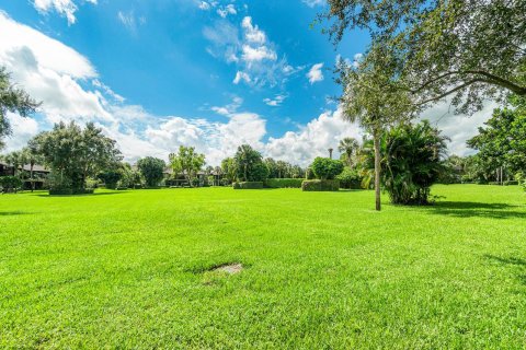 Condo in Wellington, Florida, 2 bedrooms  № 1231440 - photo 9