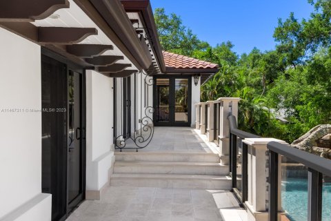 Villa ou maison à vendre à Miami, Floride: 7 chambres, 713.21 m2 № 762669 - photo 12