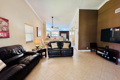 Condo in Deerfield Beach, Florida, 2 bedrooms  № 1128056 - photo 19