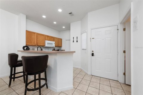 Townhouse in Kissimmee, Florida 3 bedrooms, 119.94 sq.m. № 1342375 - photo 3