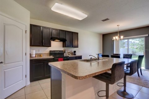 Casa en venta en Kissimmee, Florida, 5 dormitorios, 248.42 m2 № 1342340 - foto 10