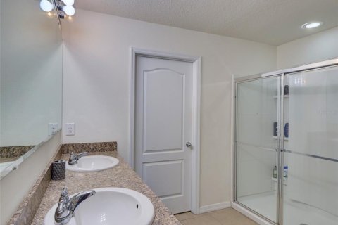 Casa en venta en Kissimmee, Florida, 5 dormitorios, 248.42 m2 № 1342340 - foto 18