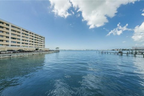 Condominio en venta en Belleair Bluffs, Florida, 2 dormitorios, 133.78 m2 № 1342342 - foto 27