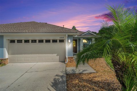 House in Wesley Chapel, Florida 3 bedrooms, 149.29 sq.m. № 1349389 - photo 9