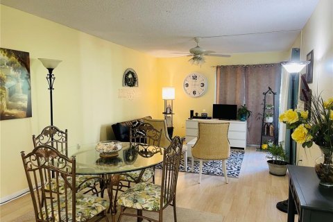 Condominio en venta en Clearwater, Florida, 1 dormitorio, 63.36 m2 № 1383927 - foto 7