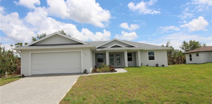 House in Port Charlotte, Florida 3 bedrooms, 153.66 sq.m. № 433783