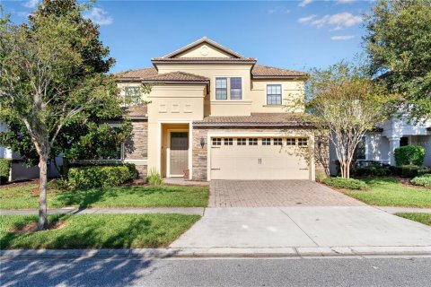 House in Davenport, Florida 7 bedrooms, 327.39 sq.m. № 1425741 - photo 1