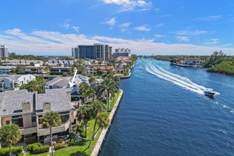 Touwnhouse à vendre à Highland Beach, Floride: 3 chambres, 269.23 m2 № 1224657 - photo 8