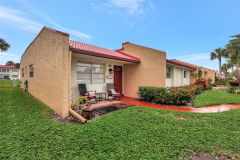 Condo in West Palm Beach, Florida, 2 bedrooms  № 1116753 - photo 21