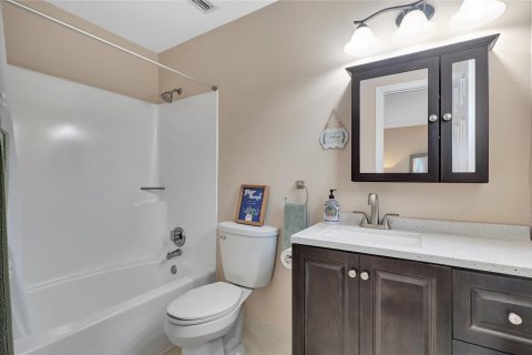 Condo in West Palm Beach, Florida, 2 bedrooms  № 1116753 - photo 6